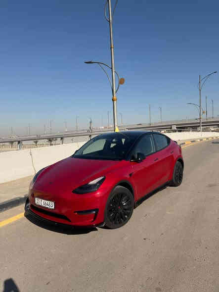 حبايب القلب شلونكم .. 🤍 

سيارتي للبيع تيسلا موديل y دبل ماطور 2023 ❤️

تمشي بلشحنه من 500 الى 560 كيلو

السياره اونلاين ومحدثه ومربوطه فون كي ❤️

السياره ماشيه 27 الف بس  

 حادثها فقط pdr بل جاملغ الامامي الايسر 

بدون لا صبغ ولا تبديل ولا ايرباك ولا اي شي 

السياره كليييين ونظيفه حيل وع ايدي 🤍 

السياره عليها كت كامل من اللحيه للدفيوزر ⚡️ 

شنو شي ببالك من اكسسوار موجود عليها 

عليها 

سكوبات 

دوسات 

كفر كامرات كاربون  

سبايدر اصلي  

دفيوزر 

تضليل سكف كامل 

ومسويلها الجام عازل للحراره مغلفه 

ومغلف التكم والايتات 

عليها مكان مال شحن led 60 w 

أناره داخليه كل السياره  ⚡️❤️

مختصر الحجي كلشي عليها وبيها😂 

السياره نظيفه حيل وع ايدي 

اي نواقص مابيها ع فحص وع سونار 

مكانها بغداد شارع فلسطين 

سعرها ب 238 وبيها مجال بسيط كلش الي تفيده يشلع عيوني 

*********** 

تشوفها غاليه عليك كلمه  حلوه منك تكفي ❤️ بغداد
