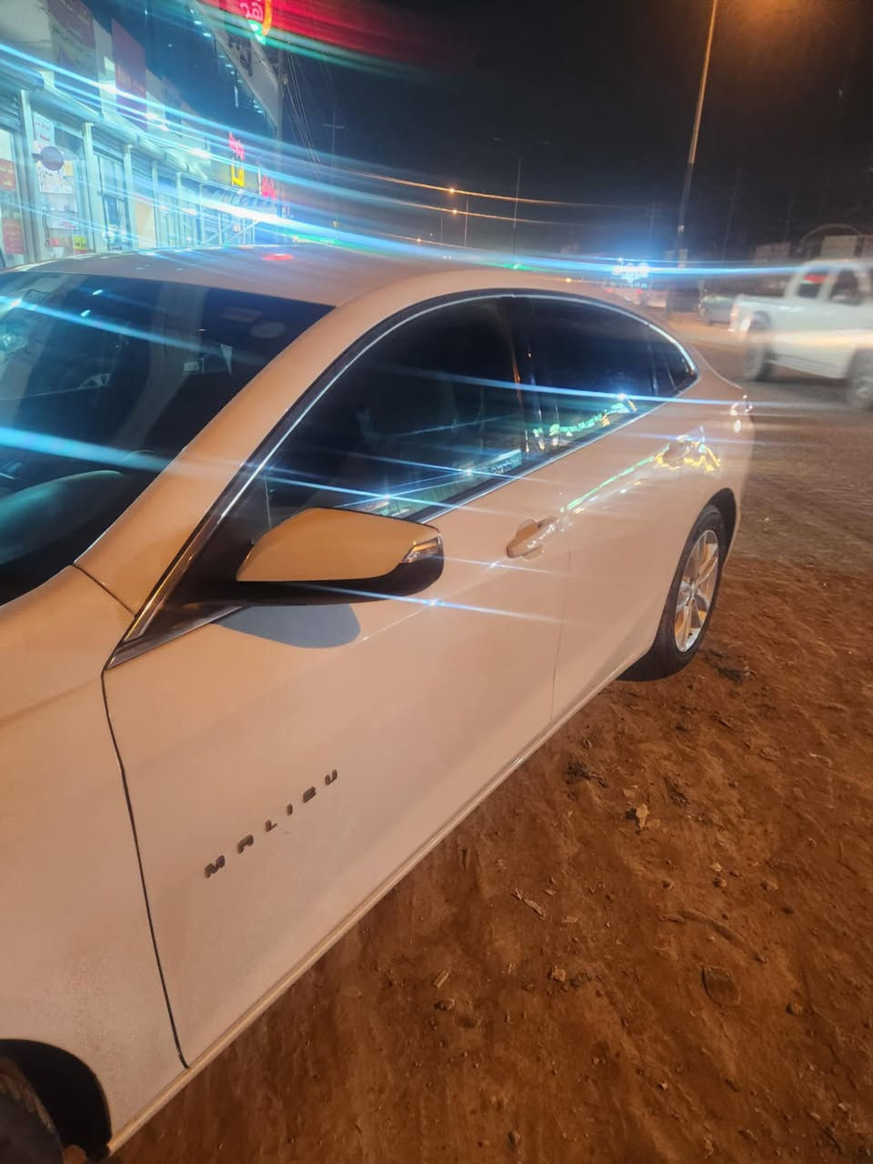 للبيع ماليبو 2018 سنويه جديده تحويل ثاني يوم باسمنه حادثه بسيط بدون لغدشاصي كله شرط الفحص السعر 105 بيه مجال للشراي *********** مكاني حله
