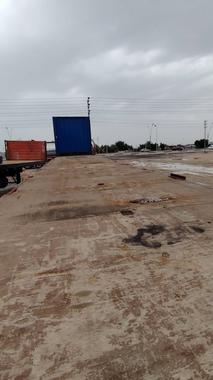 للبيع عربانه كرونه حديث طول 13/6 
ما مشتغله قليل العنوان البصره الزبير المعارض معرض المهدي للأتصال *********** ابو علي ***********
