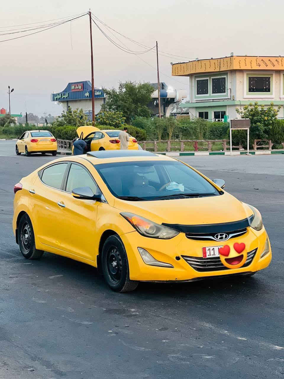 سلام عليكم
الانترا للبيع موديل 2016 وارد امريكي ضررها خشم  بنيد مصلح وجاملغ امامي اليمين سياره خير من الله مكينه وكير خير من لله 
مواصفات فول 1/1
كشن كهربائي 
بصمه جنطه ابواب 
اشاير بلمري
تدفئه كشنات 
مكينه 2000
تبريد ثلج تدفه شغال 
الاستفسار *********** مكاني بابل
