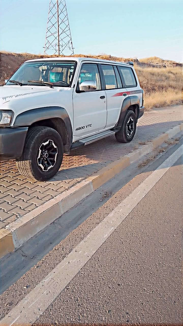 پاتڕۆڵ 2005     سعری   165 گەڵاو معامەلە
نموونە کامل دەرەوە،وناوی کراوەتە 2022
مەکینە 4500بخاخ جام کارەبا
سەنەوی تا 2030تازەیە بەناوی خۆمان کۆبۆنی بەنزینی کەرکوکی هەیە دەبڵ تەنکی ئیش دەکات غازی ئیتاڵی لەسەرە بەشەرت
بێ تەقیووی
یەک پارچەی بۆیاغه بێ ناوگرتن
گێڕ و مەکینەو دەبڵ ئەکسل و تەبرید بەشەرت
چوار تایەی لۆکی لەسەرە ژێری کامل توندو تۆڵ کراوەتەوە
ژمارەی مۆبایل *********** شوێن کەرکوک
