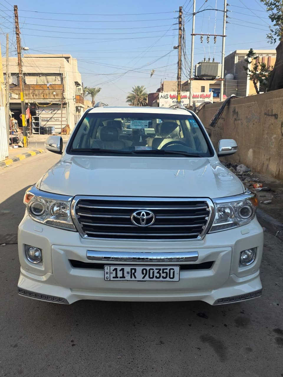 السلام عليكم لاندكروز موديل ١٤بريم اصلي فول مواصفات طفاية تشغيل عن بعد مري شفط عند القفل جام عل الريموت كفالة عامة بسمي طخم تاير برجستون السونار موجود مغلفة بي بي اف سيارة جديدة ماشية ١٧٠الف السعر ٣٩٥وبي مجال اسف عل الطالة ***********
