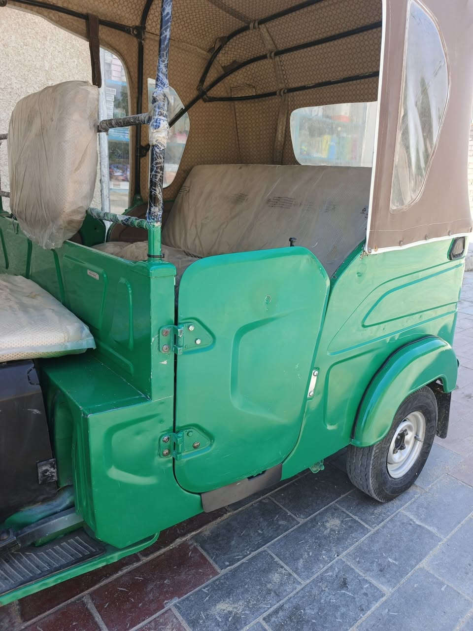 تكتك 2021 لوحة و سنوية انكليزي 
مكفولة من الصبغ والمعجون مكاني كربلاء سعرها 7800 وبيها مجال ***********

