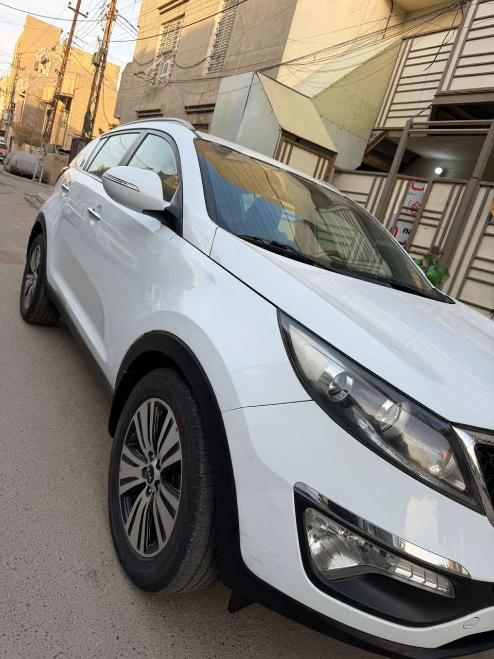 السلام عليكم كيا سبورتج 2016 الشركة الدوليه فول مواصفات 1/1
مواصفات بصمة كشنات جلد ويل كب جبير مري شفط لايت لد
مكفوله كفاله عامه من الضربه والتبديل عده شخط باب خلف السائق وصلحته الباقي كله كفاله عنوان بغداد البلديات السعر 165 وبيه مجال هـ***********
