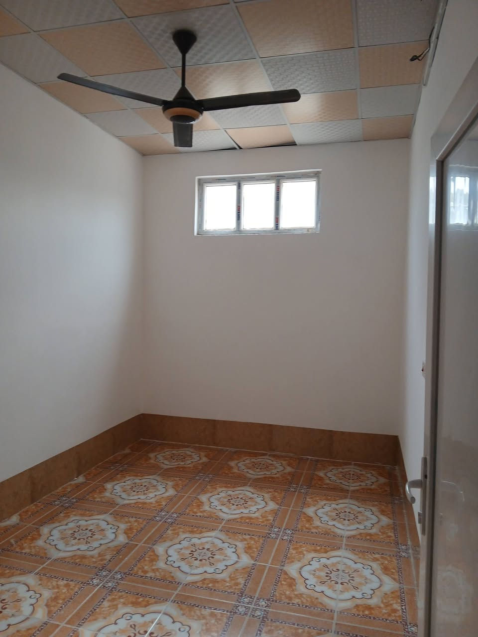 ســـــــلام عــلــیــکــــم

#خانووبۆفرۆشتن 
🔷لەگازینۆی ئازادی
🔶ڕووبەری  110مەترە
  بەردەم جۆڵ
🔶نرخی گونجاوە

ژم***********

🌼پێک هاتوەلەیەک قات🔻  
🌼 میوان
🌼 مەتبەخ
🌼 1نوستن 
🌼هۆڵ
🌼موشتەمەلات

بــــــــــۆپــــــــەیـــــــوەنــــــــــدی***********
ناونیشانی نوسینگەمان #گـــــــازیـــــنـــــۆگــــــــۆران
🍂تــــــــۆی بــــەڕێــــــزیـــــــش بۆ🍂👇 #کـــــــــڕیـــنــــوفــــرۆشـــتـــنوبـــــەکرێــــــدانی #مــــــــــــــــــــــــوڵـــــــــــــــك
#وێـــــــنــــــەی_مــــوڵـــــک
#زانـــــیــــــاری_مـــــوڵـــــک
#نــرخــی_گــونــجـــاوی_مـــــوڵـــکــــ
👈بــــــــنــــێـــرەبـــــۆئـــــەم زمــــــارە👇 #ڤــــــایبەر_واتـــســـــاب_تلیــگــرامی_لــەســەرە
***********
https://www.facebook.com/profile.php?id=100086067115712&mibextid=ZbWKwL
