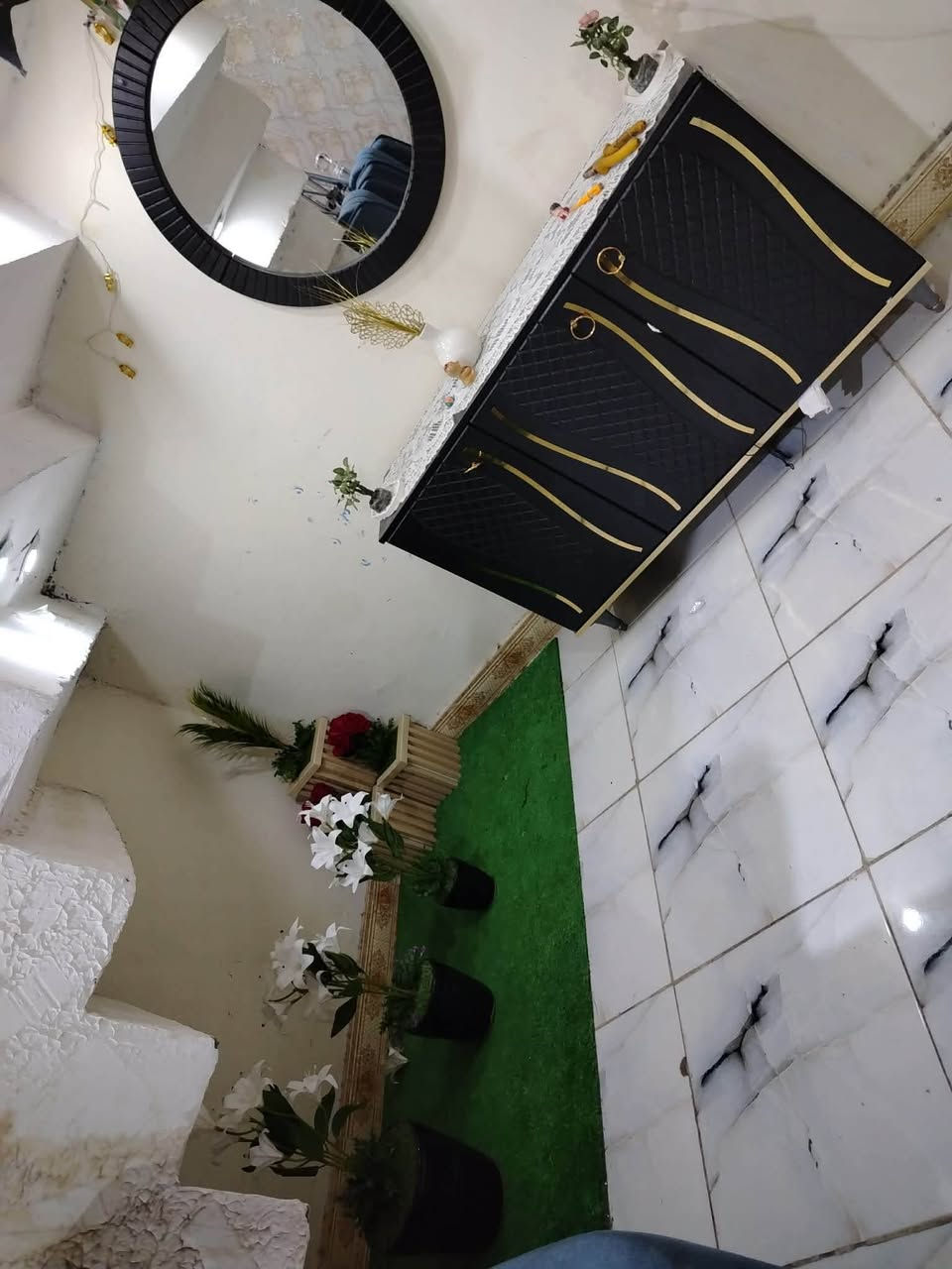 بيت بل جزيرة الفيروزيه جسر لأول مقابل مدرسه العنفوان طابقين مساحه ١٥٠متر يحتوي على طارمه وحمام خارجي واستقبال ومطبخ وصاله وحمام داخلي ومنور وغرفه فوك غرفتين وصاله وحمام وسطح علماً ينباع هوه والكاونتر السعر 95 وبي مجال قليل
للأستفسار ***********
