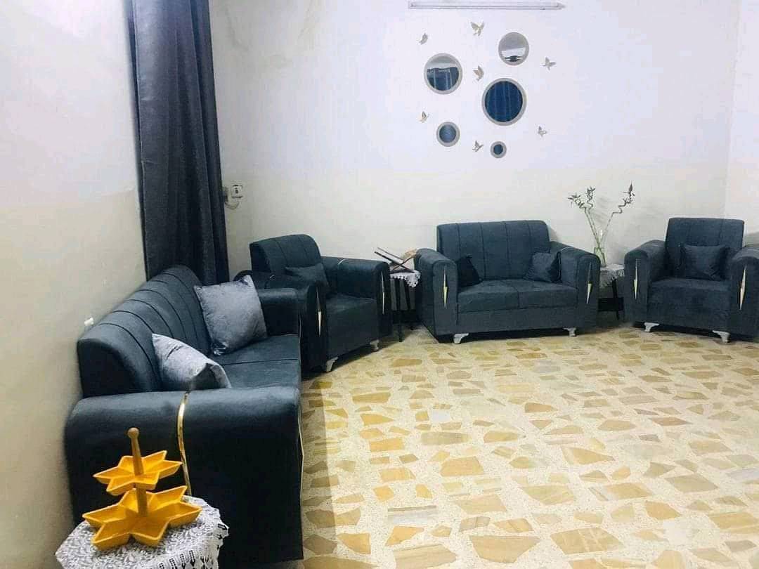 🔳 تخم بطه  10 مقاعد 

330فقط 

◀️10 مقاعد قنفة ثلاثية عدد 2 وقنفة ثنائية و2 كراسي مع 4 كوشات هدية 
✅✅
الــسعر :-
10-مقاعد 330 الف 
9.مقاعد  320 الف 
8- مقاعد 310 الف 
7- مقاعد ، 300 الف 
6مقعد 290 الف 
5مقعد 280 الف 

مع 4كوشات  

هديه ☝ هديه ☝ هديه ☝


مع كوشات عدد 4

مواصفات،، 

مقعد بلوك ابو 16
سفنج مميز ثاني ابو 8سم 
قماش قديفه جاكور
رجل عظم عاج حديد٣٠


🚖توصيل داخل مجاني
اطراف بغداد. 20الف.  
محافضات حلة كربلاء نجف25