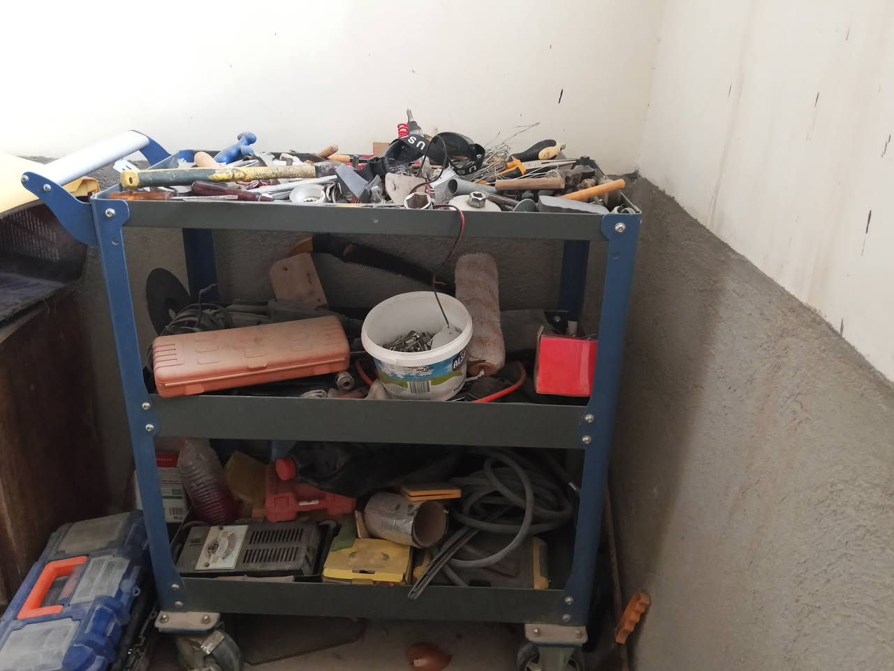 السلام عليكم غراض للبيع بن جرجيه محل كامل الاستفسار عن هذا الرقم ‏‪0788 795 6047‬‏وبيه وتساب
