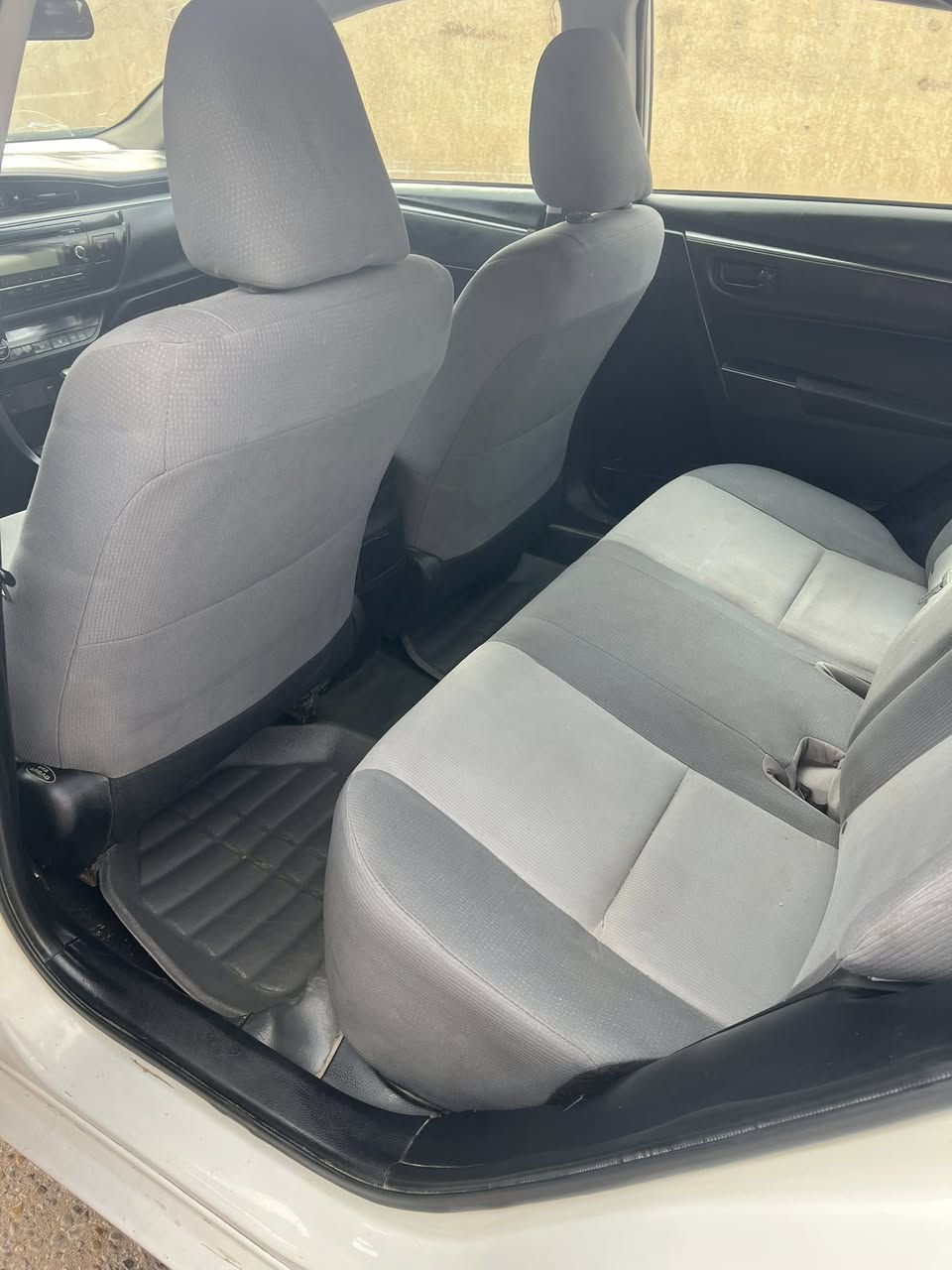 السلام عليكم 
كورلا 2014امريكي جاهزه حداديه سنويه لل ٢٠٢٧ كير مكينه حداديه السعر ١٠٠ وبيها مجال جاهزه سياره رقم تليفون ‭٠٧٧٦ ٦٣٦ ٤٩١٩‬ووسونار موجود بيها صبغ
