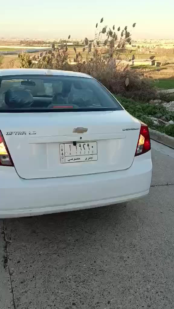 ***********
السعر 77 
2011
كير عادي
رقم الماني
بيها تقليمات 
وشبرين صبغ
كير ومحرك شرط وتحويل
