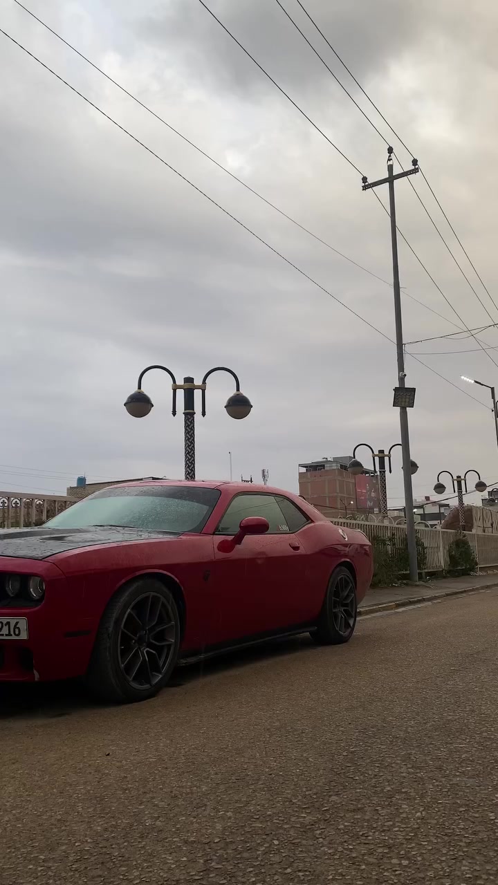 جالنجر. اللون مميز. السعر السعر 128 ترهم مراوس
موديل. 12. محدثه. 2020 . البجم و الورة 
‏5700 rt  ✈️
ماشية 135 كيلو فقط  السيارة كلش نضيفة ومداريها 
غرفته بالجيس 
كير مكينه كفاله. شرط 
التبريد ثلج . مواصفات الارتي.
  1 فتحة
2 تبريد قطعتين 
3 بصمة ابواب 
4 كشنات مخمل 
 5 ثلاجة 
 6 تحكمات ستيرن 
7 شادله كامرة وشاشه 
8 . كشن كهربائي 
منضومة زنون شادله  اصليه. 
عليه برمجه مراوح انسه شي اسمة حماوة 
وبرمجه استخدام يومي
عليه ويل اس ارتي. 
وبنيد اس ارتي 
🔵كفر دركة اصلي جلد  اس ار تي. 
🔴اكزوز رياضي بي بوابة فتح و اغلاق 
السيارة ما ناقصه برغي كلشي متصرف عليه 
رقم بغداد انكليزي. 
السيارة بسمي.  مداور ثاني يوم 
مكاني بالنجف 
حادثه جاملغ السدر وربع باب السدر. امريكا 
وبيه بالعراق كلير فقط رش. جاملغ  السايق وباب السياق كلير ورش فقط. بدون معجون شرط.


**إذا كنت صاحب هذا الإعلان وتريد حذفه لأي سبب، رجاءا أرسل رسالة إلى الدعم الفني**