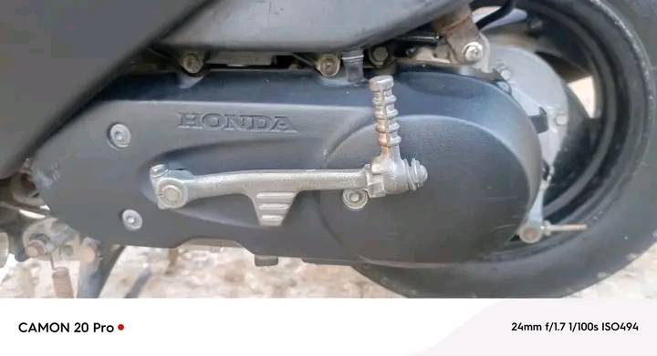 دراجة اسبيسي ياباني سرعة 100 مكينه بلاديه ما مفتوحة ابد ناعمه شلعه قويه كهرباء كوله شغال نكره سلف هندر اوراق بسمي الدراجة صار 3 اشهر من نازله رنبه على ايدي مكفوله السعر 450 بغداد الشعب رقمي ***********
