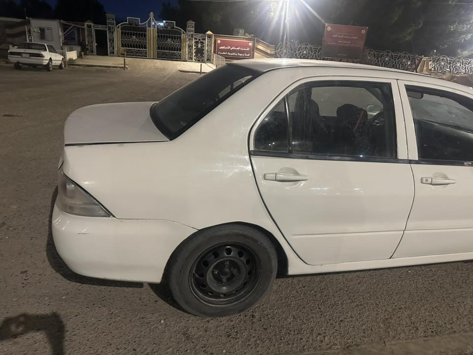 موديل ٢٠٠٦ محرك جديد كير نظيف. حداديه زينه كهربائيه شغاله
سياره مال مزاد بس باقي ع ستلم رقم 
كلشي كمل بسمي 
سعر ٤٥ وبيه مجال مكان كربلاء 
***********
