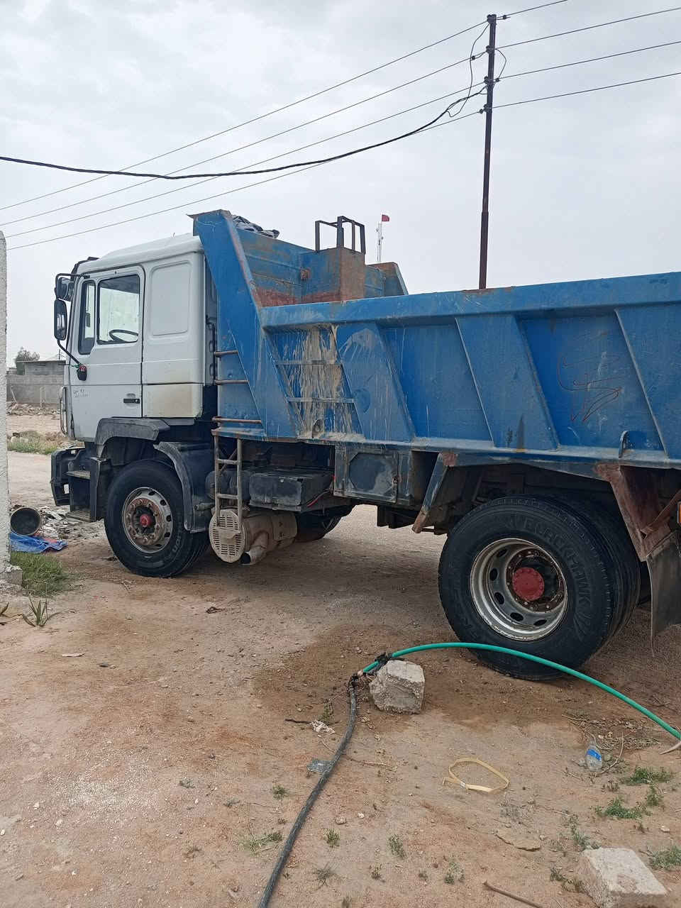 سلام عليكم البيع مان صقر مجموعة جي اف مكينه سته كير 160 مكفوله سياره مكينه وكير وشاصي وحداديه تخم تاير جاهز العمل شراي تصل ***********
