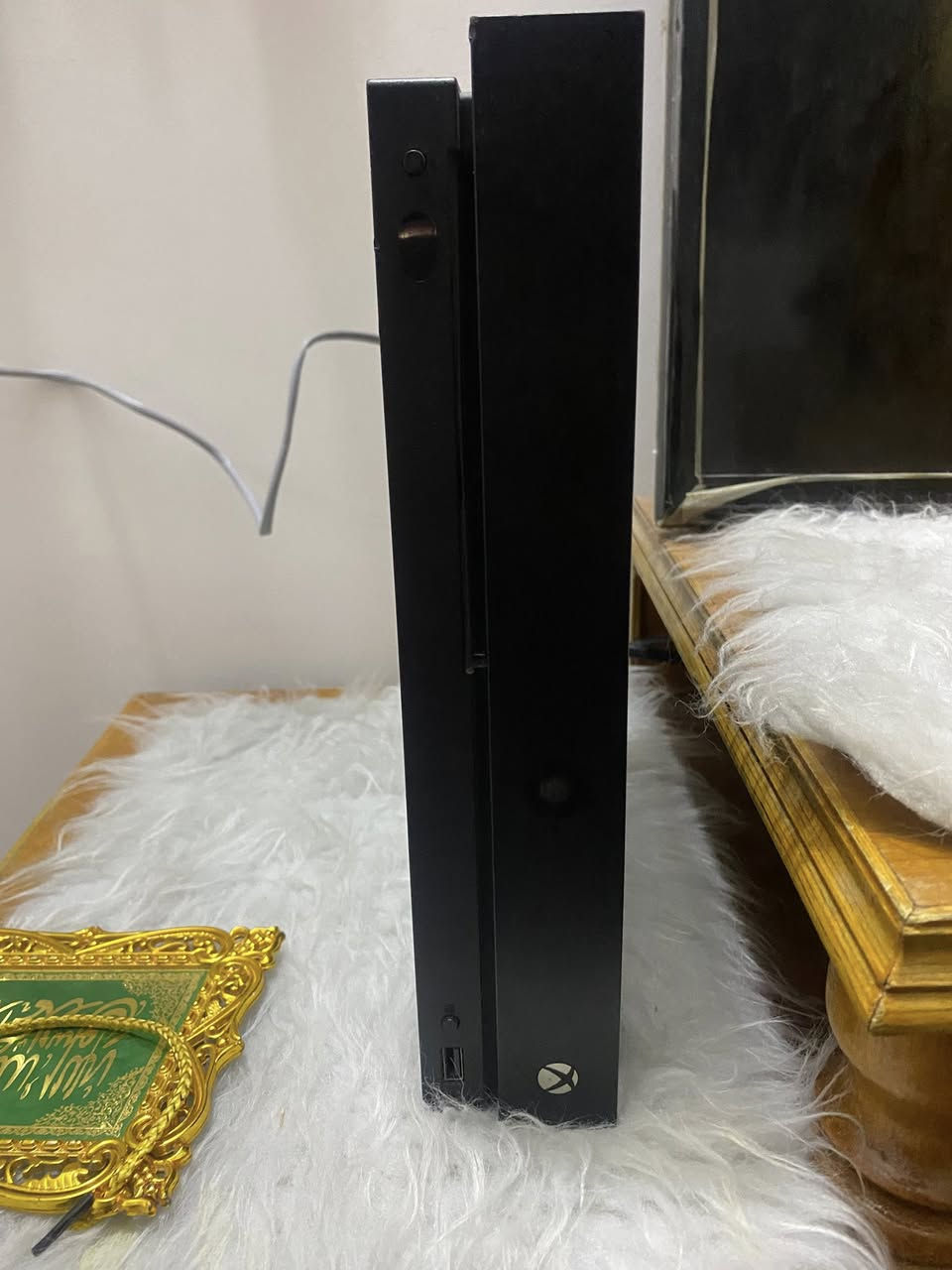 سلام عليكم اكس بوكس وان اكس ذاكره تيرا  كامل محلقاته يده واير كهرباء فيشى فوركي جهاز يشغل فوركي 4K ستخدام نضيف  جدا وبي كيم باس ٢٠يوم شاشه سامسونك حجم ٣٢ اذا تريدها ويا لبلي او لبلي بوحده كلش عادي سعر معاى شاشه 200وبي مجال مكاني بغداد مدينة صدر رقمي ***********متواجد فيس مازنجر واتساب
