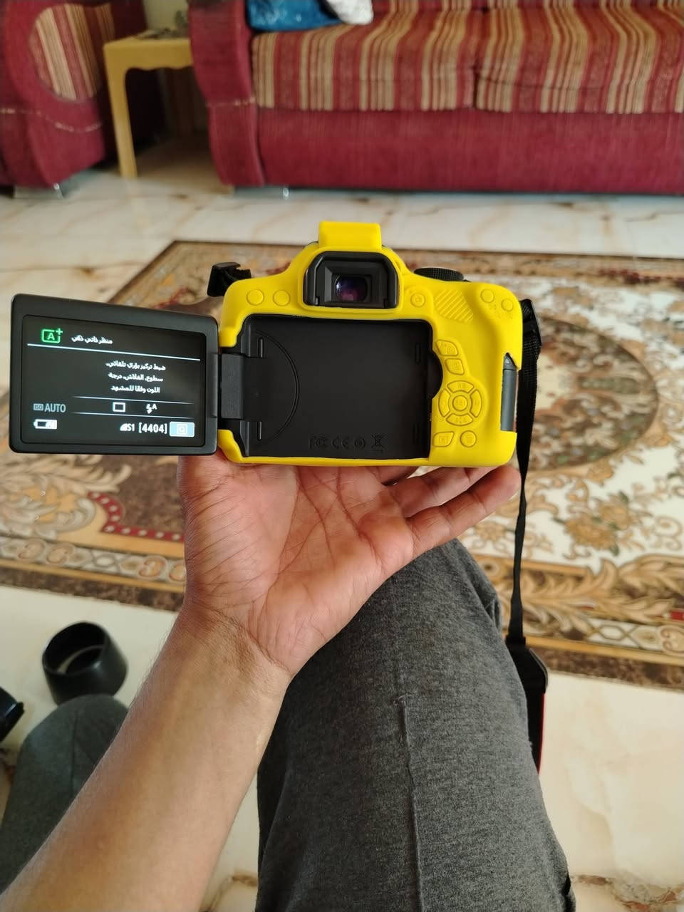📸 Canon EOS 750D + عدسة 50mm Macro
🔹 24.2 ميجابيكسل (APS-C)
🔹 تصوير فيديو Full HD
🔹 شاشة لمس قابلة للدوران
🔹 19 نقطة تركيز تلقائي
🔹 تصوير متتابع 5 صور بالثانية
🔹 تدعم عدسات Canon EF / EF-S
🔹 تدعم NFC لربط سريع
🔹 نقل سهل للصور أثناء التصوير
🔹 مناسبة للتصوير والربح من السوشيال ميديا والمشاريع
المتوسطة "
🎯 مع عدسة 50mm مايكرو احترافية
✔ ممتازة لتصوير البورتريه
✔ عزل خلفية قوي (بوكيه جميل)
✔ مناسبة لتصوير التفاصيل والمنتجات
📦 الكاميرا كاملة مع جميع الملحقات
( بطارية عدد (٢)  _ حزام _ جنطه) 
بحالة ممتازة جداً
سعر ٦٥٠ الف وفرصة ممتازة وقابلة للتفاوض البسيط.


**إذا كنت صاحب هذا الإعلان وتريد حذفه لأي سبب، رجاءا أرسل رسالة إلى الدعم الفني**