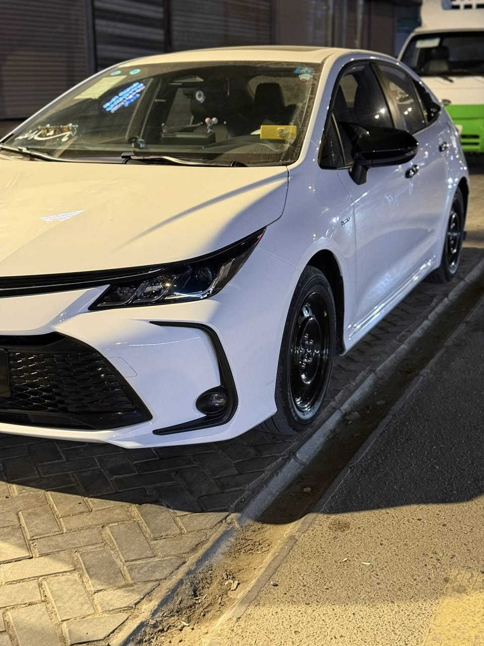 كورلا هايبرد مديل 2025 للبيع فول موصفات خليجي بصمه فتحه رادار بيه رصعات 2 فقط ماشيه 12 الف كفاله عامه مدوشمه كاعيه رقم بغداد بسمي تحويل مباشر  السعر 158 $ وبيه مجال العنوان ديالى جديده الشط ***********
