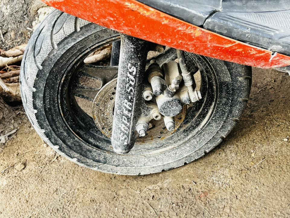 سلام عليكم دراجه ماكس ثعلب نقصه فقط كابريته تشتغل سلف قيمه بل يرضي الله وبل عافيه هذ رقمي لي تعجبه يدخلي ***********
