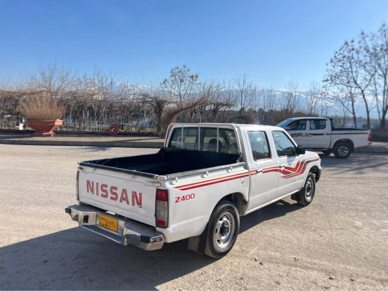 نیسان پیكاب 2004 ساخ سەیارەكە مزایدە بەشەرتی ماڵی مەدەنی بە زەمان 4 تایەی لۆكی بۆ بەسراوە كامل پێشو پشتی توندكراوەتەوە گێرومەكینە بەشەرت ژم:*********** السليمانية, العراق
