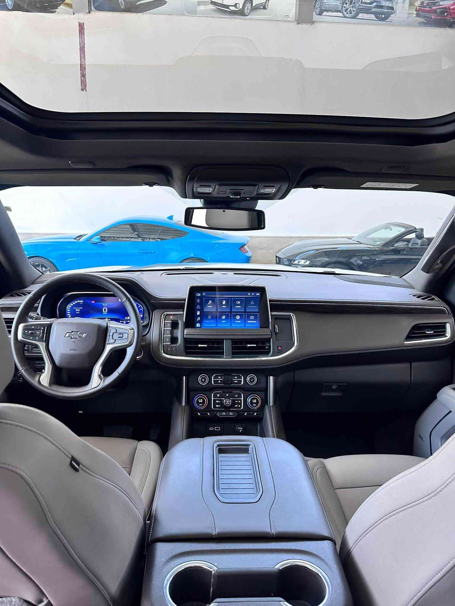 رقم السيارة : دهوك
موقع السيارة : دهوك 
نوع السيارة :تاهو  Z71 ضمان شركة منصور 
موديل السيارة :2023 
المسافة المقطوعة: 19.000 كيلو 
حجم المحرك : V8 5.3 
مواصفات: Z71 فول واحد على واحد 

بصمةً تشغيل 
بصمة ابواب 
تشغيل عن بعد 
كراسي جلد كهربائي 
كراسي خزن وضعيات 
كراسي تدفئة 
كراسي خلفيه ايضا تدفئة 
دفع رباعي 4*4
العداد  دجتال إلكتروني 
سستم سماعات Bose
شاشات خلفية 
بانوراما 
كاميرا 360 / 5كاميرات بدقة عالية 
صندوق كهربائي 
رادار مانع تصادم امامي 
رادار خروج عن المسار 
رادار نقطة عمياء 
رادار خلفي 
شاحن لاسلكي للجوال 
ستيرن كهربائي 
ستيرن تدفئة 
حساسات أمامية خلفية 
لايت زينون LED
تحكات كهربائية كراسي خلفية 
اوتو ستوب 
جكات لرفع مركبة 
بريك كهربائي 
دشبول مع ابواب مطعم بالفورميك 
سيارة بيها بعد مواصفات عديدة 

ملاحظات: السيارة كلين تايتل مكفوله كفاله عامة خليجي ضمان وكالة المنصور جديدةً ما شاء الله سيارة مغلفه كامل PPF فرنسي 25 ورقه 

السعر  61.000$ مجال 

***********
*********** سميل
