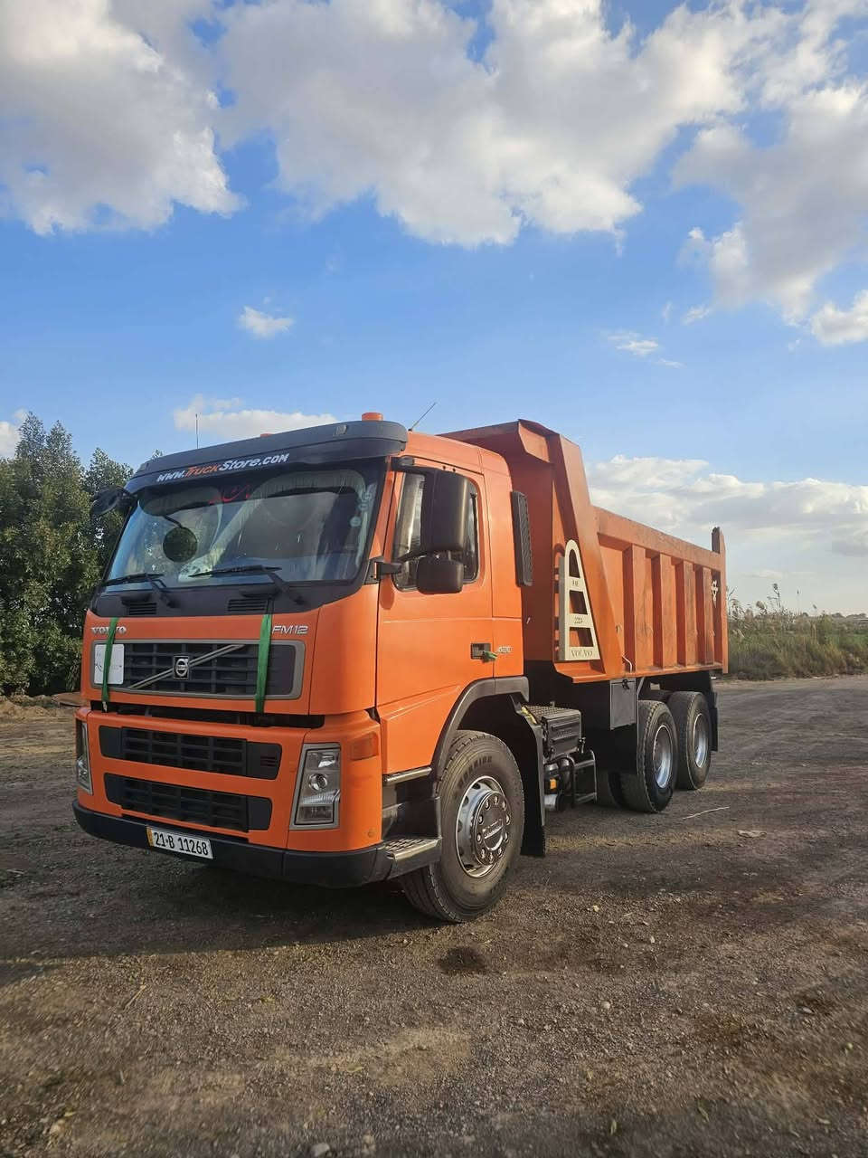 السلام عليكم فالفو شيطان البيع 2004 كير 3في3 مكفوله كفاله عامه سنويه بسمي مكان واسط سعر 450 بيه مجال ***********//***********
