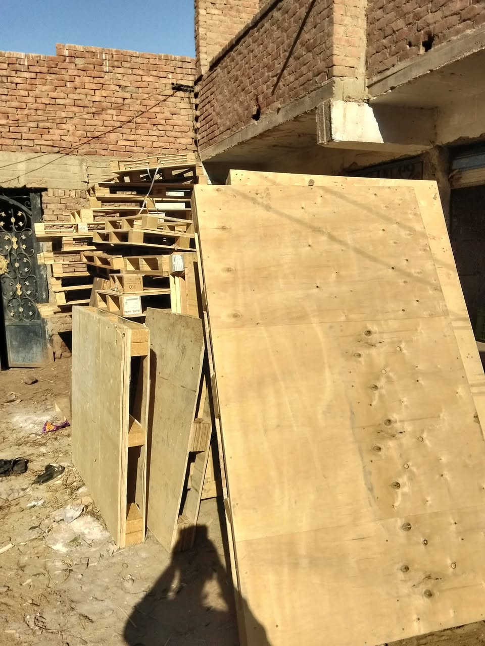 موجود بلتات كونتر بالطن 
تخانة 8و10و12م
مقاسات 90 فى 130
و90فى 105
و115فى195
تواصل تليفون فقط
01012437230


**إذا كنت صاحب هذا الإعلان وتريد حذفه لأي سبب، رجاءا أرسل رسالة إلى الدعم الفني**