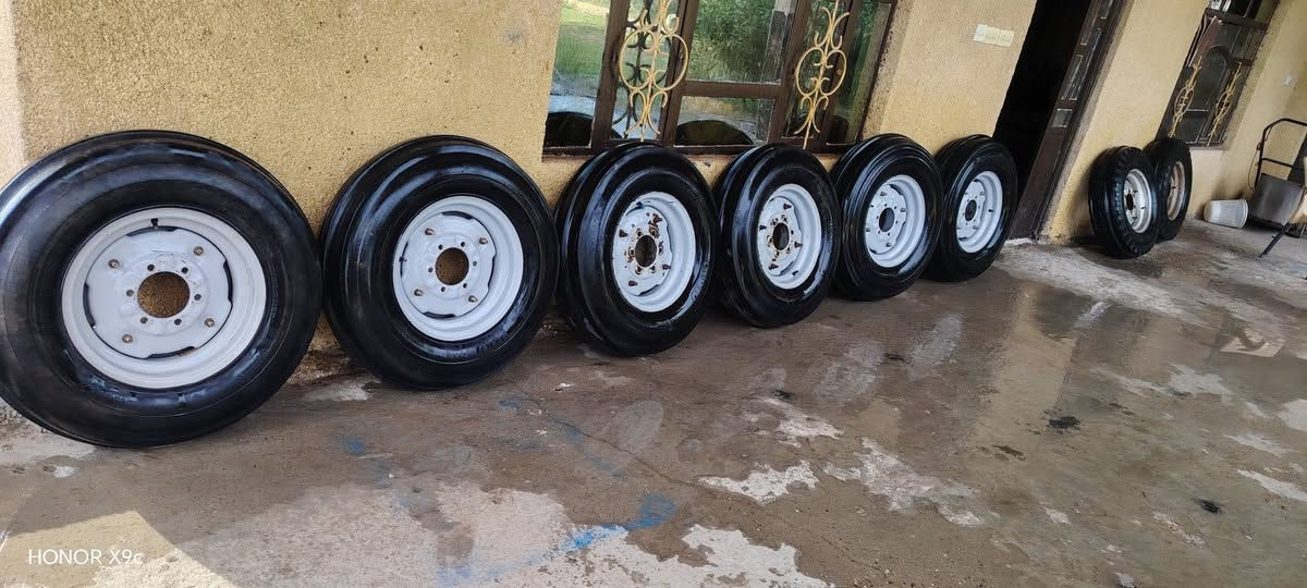 السلام عليكم تايرات فوركسن يراني تركي نكليزيه للبيع العنوان بغداد اليوسفيه *********** ***********
