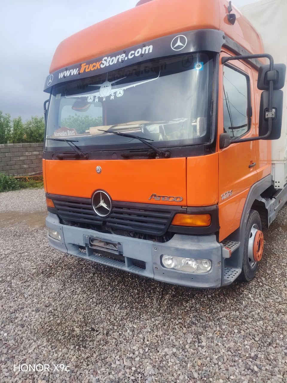 السلام عليكم للبيع اتيكو مديل 2000
حجم 1224 سياره جاهزه رقم بصره مشروع وطني سنويه لل 30 
طول البدي سبعه وربع باب كهرباه 
مكان السياره كركوك قضاء الحويجه تفاصيل اكثر اتصل وتدلل ***********
