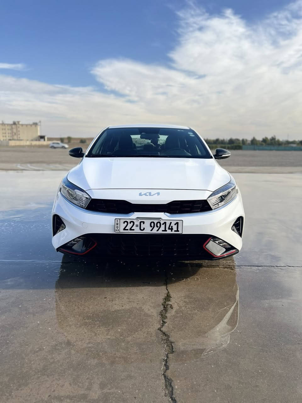 السلام عليكم
فورتي جيتي لاين 2023
ماشيه  40 الف 
محرك 2000 دوش 
رقم اربيل 
تحويل بنفس او وكاله 
الضرر صور حادث مرفوقه 
اربع قطع جانبي وقطعه كلير امريكا
( يعني خمس قطع جانبي ) 
السياره جديده بس ايرباك برده  
وباقي الايرباكات سليمه 
فول مواصفات  فقط فتحه 
بصمه تشغيل عن بعد وبصمه ابواب 
سماعات هارمن كاردن 
ثلاث أنظمة قياده 
اوتو هولد 
تحديد مسار وتثبيت سرعه 
تحكمات ستيرن 
شاحن وايرليس
راردات ٣٦٠ درجه 
لمعرفه السعر الاتصال على واتساب *********** ابو احمد
