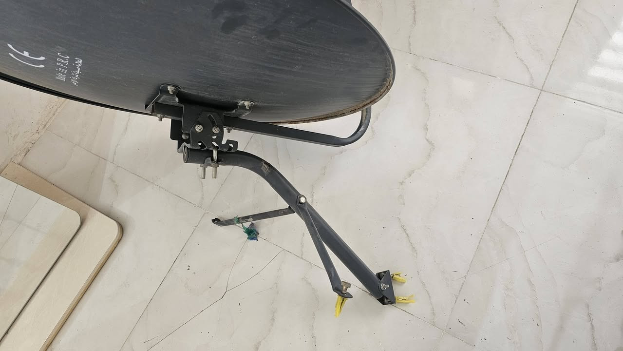 صحونه ثنين واحد حجم وسط ويا الأولمبي مالته ب١٥ 
واحد حجم صغير هم ويا الأولمبي مالته ب١٥


**إذا كنت صاحب هذا الإعلان وتريد حذفه لأي سبب، رجاءا أرسل رسالة إلى الدعم الفني**