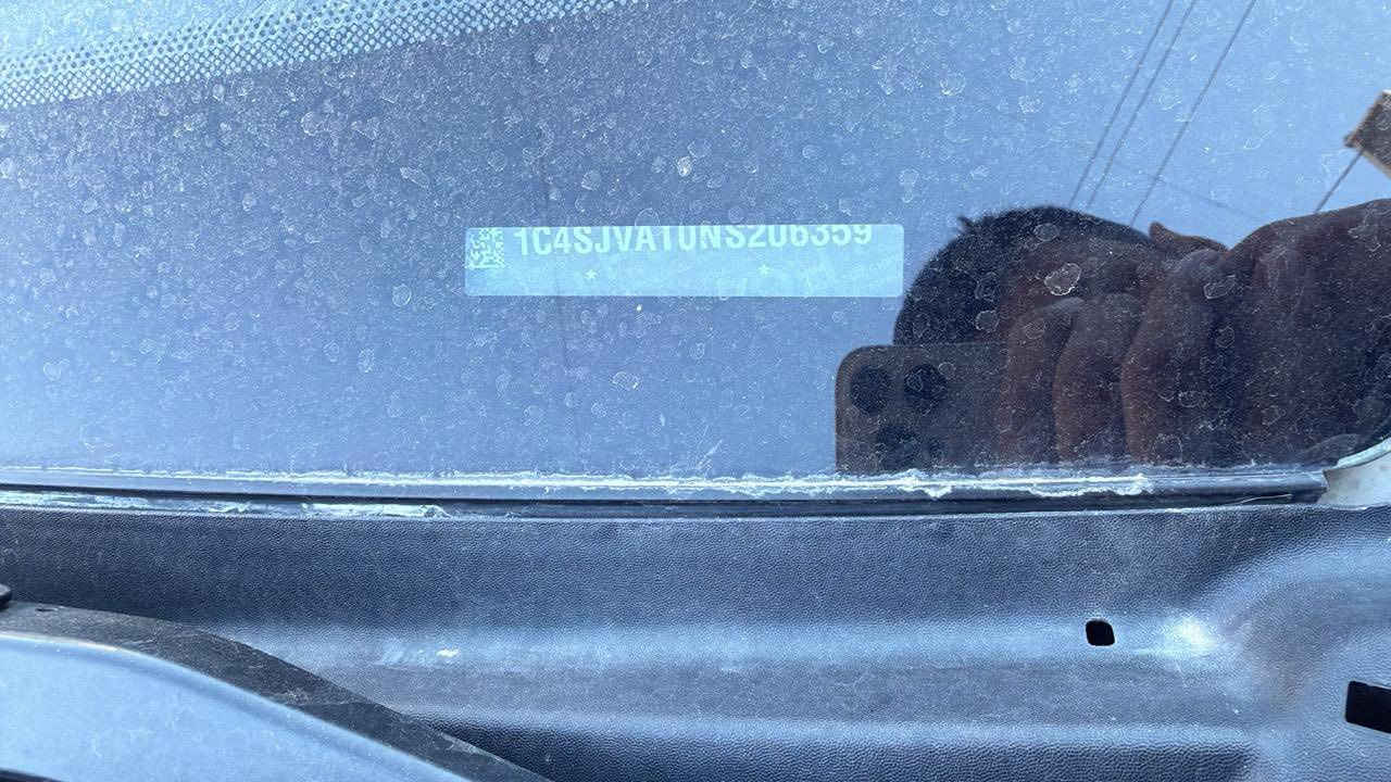 السلام عليكم
موديل 2022 
سعر 30000$ بدون رقم 
***********
