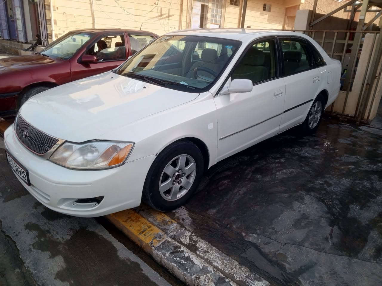 مكلف بالنشر 
افلون ٢٠٠١مصبوغه عام بس ضربه بجاملغ امامي سعره ٧٠ وبيها مجال جاهزه من كلشي بسم صاحبها بيع يمه 
رقم بغداد انكليزي شادلها منظومه غاز شغل رمادي درجه اولى
عنوان انبار هيت
***********
