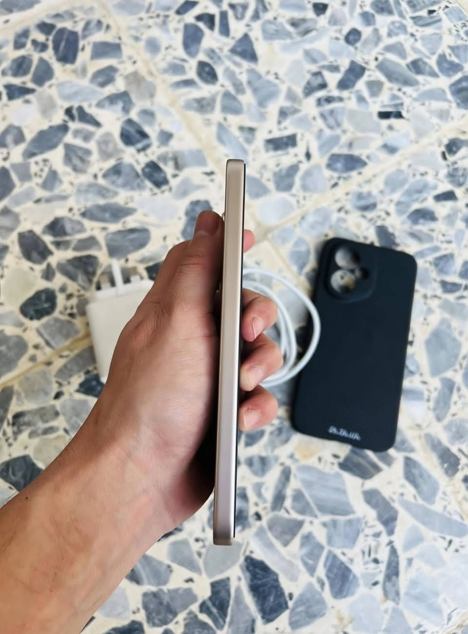 Honor 400 5g
الذاكرة 512GB 

رام 12GB+12GB=24GB

المعالج Snapdragon 7 Gen 3

بطارية 6000mAh

شحن سريع 100W

تردد شاشة 120HZ

بصمة بالشاشة 

كاميرا 200MP

جهاز كلش نظيف ❤️‍🔥

للبيع او مراوس ويا ايفون
***********
