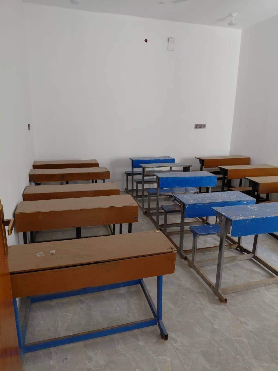 ‎رحلات مدرسيه للبيع العدد ٤٨ رحله مستعملات 
الحديد ٢ ملم 
للاستفار اتصل***********‎ البصرة, العراق
