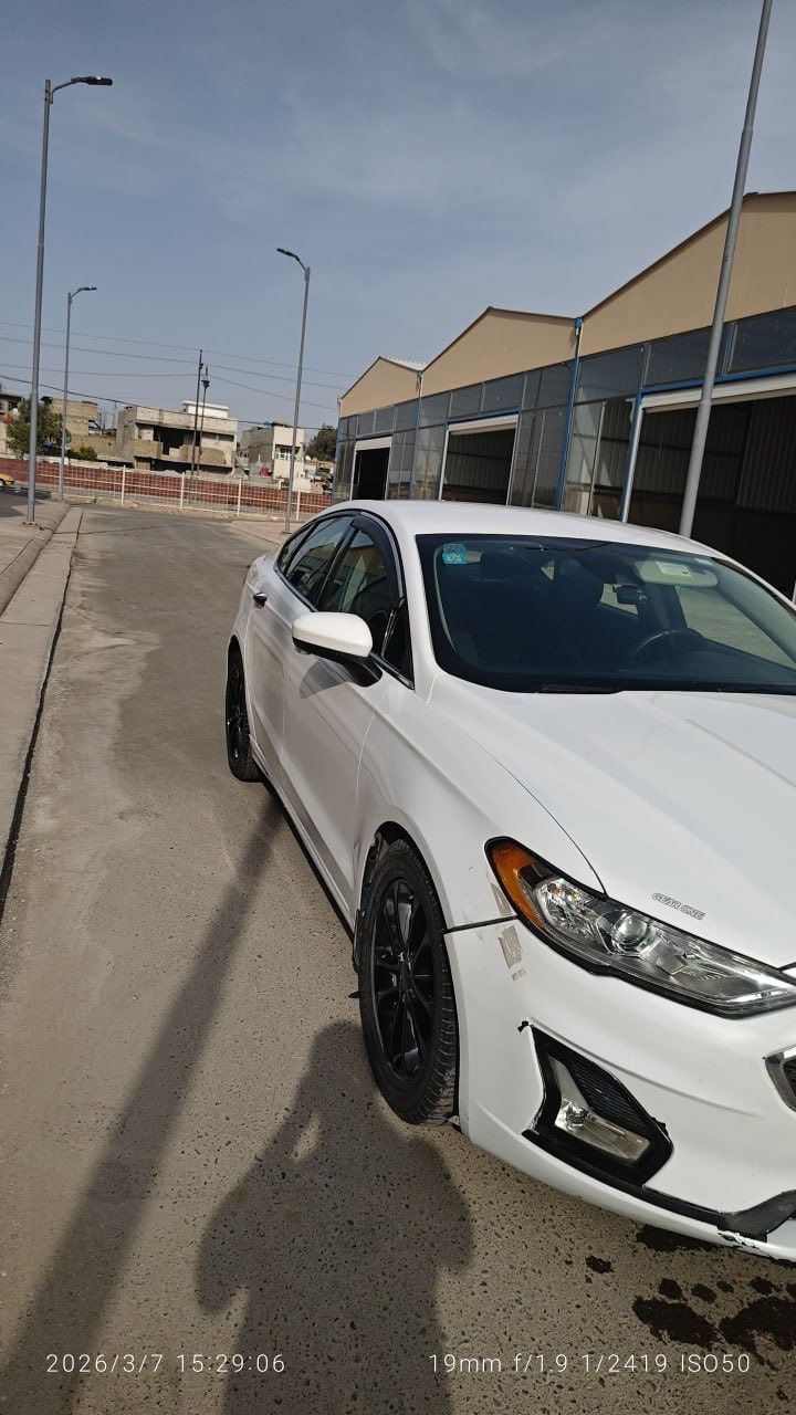 فورد فيوجن ٢٠١٩ هايبرد
نظيفة وبدون ايرباك 
بأسمي وتحويل ثاني يوم 

حادثها خفيف باب السايق وشوية ع الجاملغ بدون ايرباك وانطخت هنا بالعراق بعمود وهو راجع ع البك بابين عكس السايق 

- محرك ٢٠٠٠ تنفس طبيعي 
- ماشية ١٧٣ الف كيلو 
- فول مواصفات عدا الفتحة 
- بصمة وتشغيل عن بعد 
- كود ابواب 
- شاشة كبيرة ( كار بلي ) 
- حساسات خلفية ورادار امامي تفاعلي ورادارات خلفي وجانبي ( نقط عمياء ) 
- اوتو ستوب 
- الثبات ع المسار 
- منظومة زنون فوول 
- تبريد خلفي 
اقتصادية جدا بالصرف 
السعر ١٢٠ ورقة 

عنواني : بغداد وزيرية 
للاستفسار ع الخاص


**إذا كنت صاحب هذا الإعلان وتريد حذفه لأي سبب، رجاءا أرسل رسالة إلى الدعم الفني**