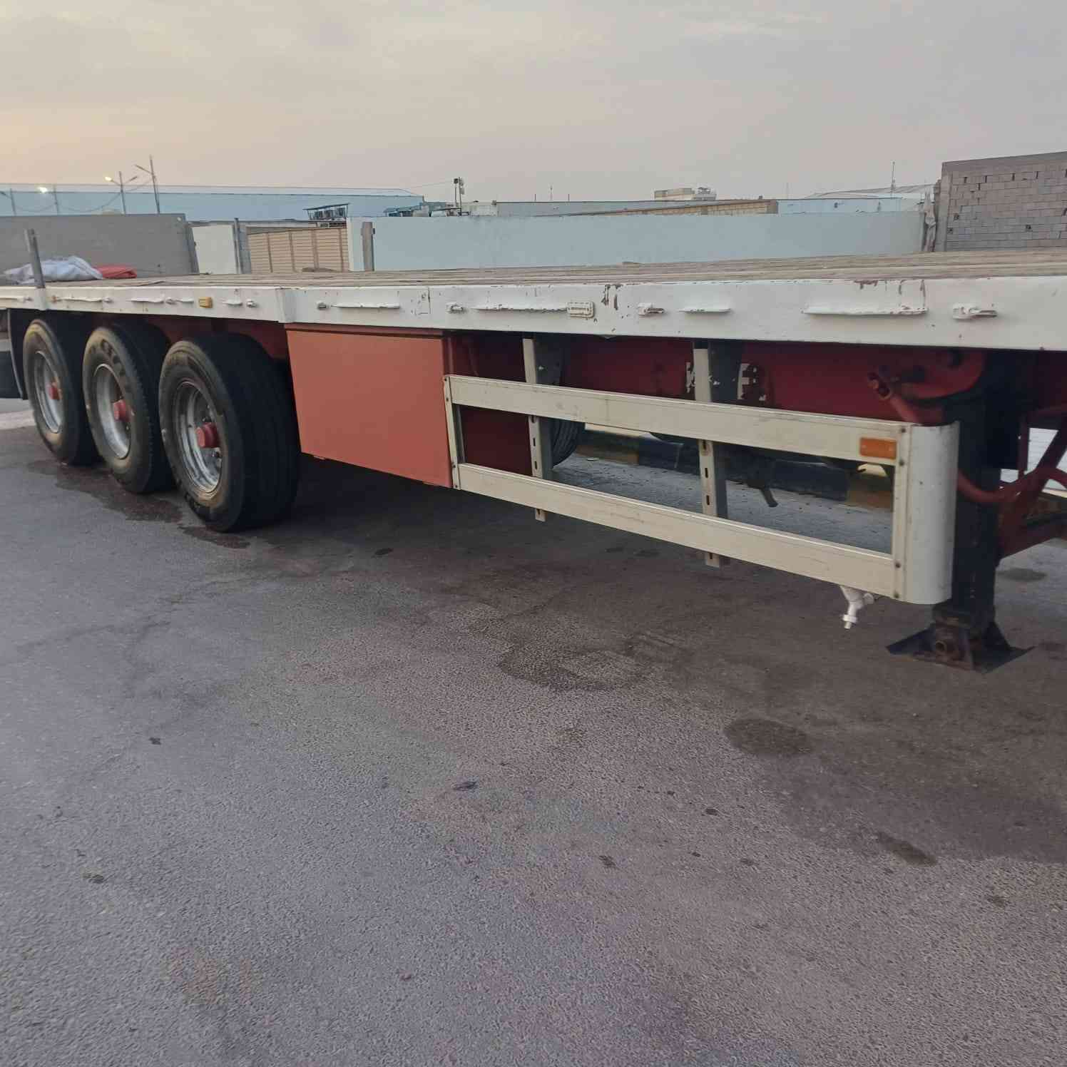 عربان للبيع عنوانها ناصريه سعرها 52 بيها مجال مجموعتها بنز بي اس شغال باقي تفاصيل هذا رقم التليفون ***********
