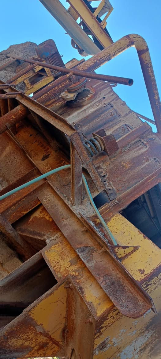 معمل وكساره البيع مكان حمرين الاستفسار رقم ***********
