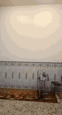 السلام عليكم
بيت للبيع المساحة ٢٠٠ متر مربع ١٠×٢٠ 
العنوان السياحة شارع بانزين خانه الجواهري او شارع التجار
شارع فلة حجي محمد البيت قاط واحد 
استقبال ومطبخ وصالة و غرفتين نوم وفوك مخزن سندويش 
البيت شغل درجة اولى من كهرباء وتاسيس صحيات ومي 
بيت تعبان عليه تريده مع الاثاث او بدون اثاث 
معروض البيت ١٢٠ مليون وبيه مجال للطيبين 
موبايل ***********
