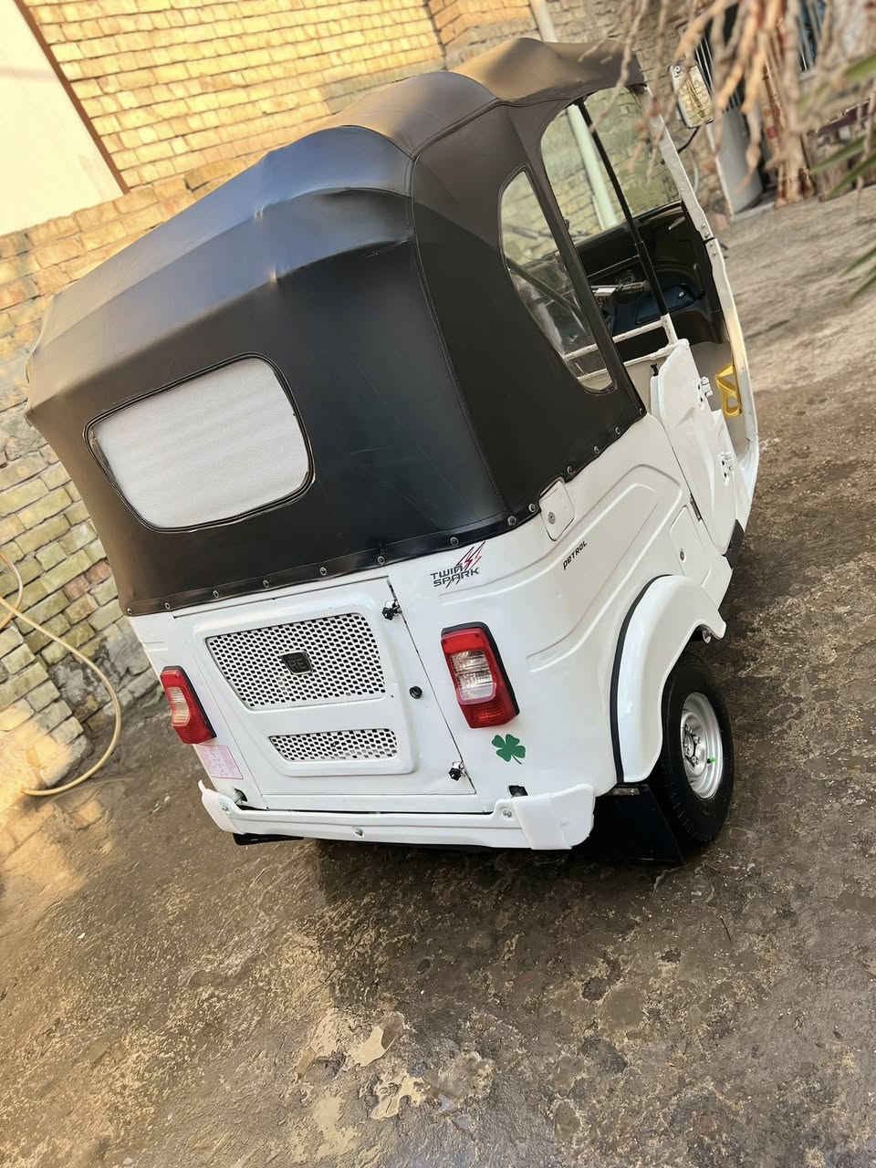 البيع تكتك مديل 21 شهر 11 مكفوله ما عده دوس محرك خير من الله  كهربيات كله شغال مكاني بغداد حي اور شراي يتصل ***********
