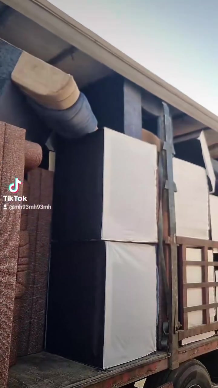 على بركة الله وصول حاويه دواوين خشب بلايود اسود ضمان ٥سنوات حقيقي
العنوان قلعه سكر الشارع الخدمي مجاور البانزينخانه وتساب ***********
