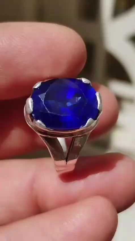 خاتم زفير حجر صافي صياغة يدوية ثقيلة قطعة تحفة 🌹🌹
العنوان بصرة


**إذا كنت صاحب هذا الإعلان وتريد حذفه لأي سبب، رجاءا أرسل رسالة إلى الدعم الفني**