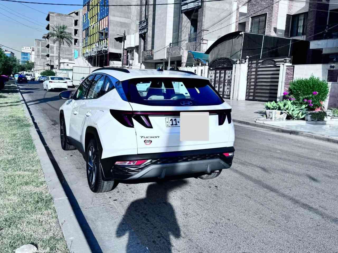 هيونداي توسان 
موديل 2024 
مكفوله خليجي 
وارد الشركة 
ماشيه 39 
سياره جديده ومكفوله 
كراسي كهرباء 
تبريد قطعتين 
محرك 2.0 
حساس امامي خلفي 
كاميرا خلفية 
 تحكم استيرن جهتين 
كروز سرعه 
بردات جانبيه 
مكاني بغداد
السعر 19800$ 
***********
