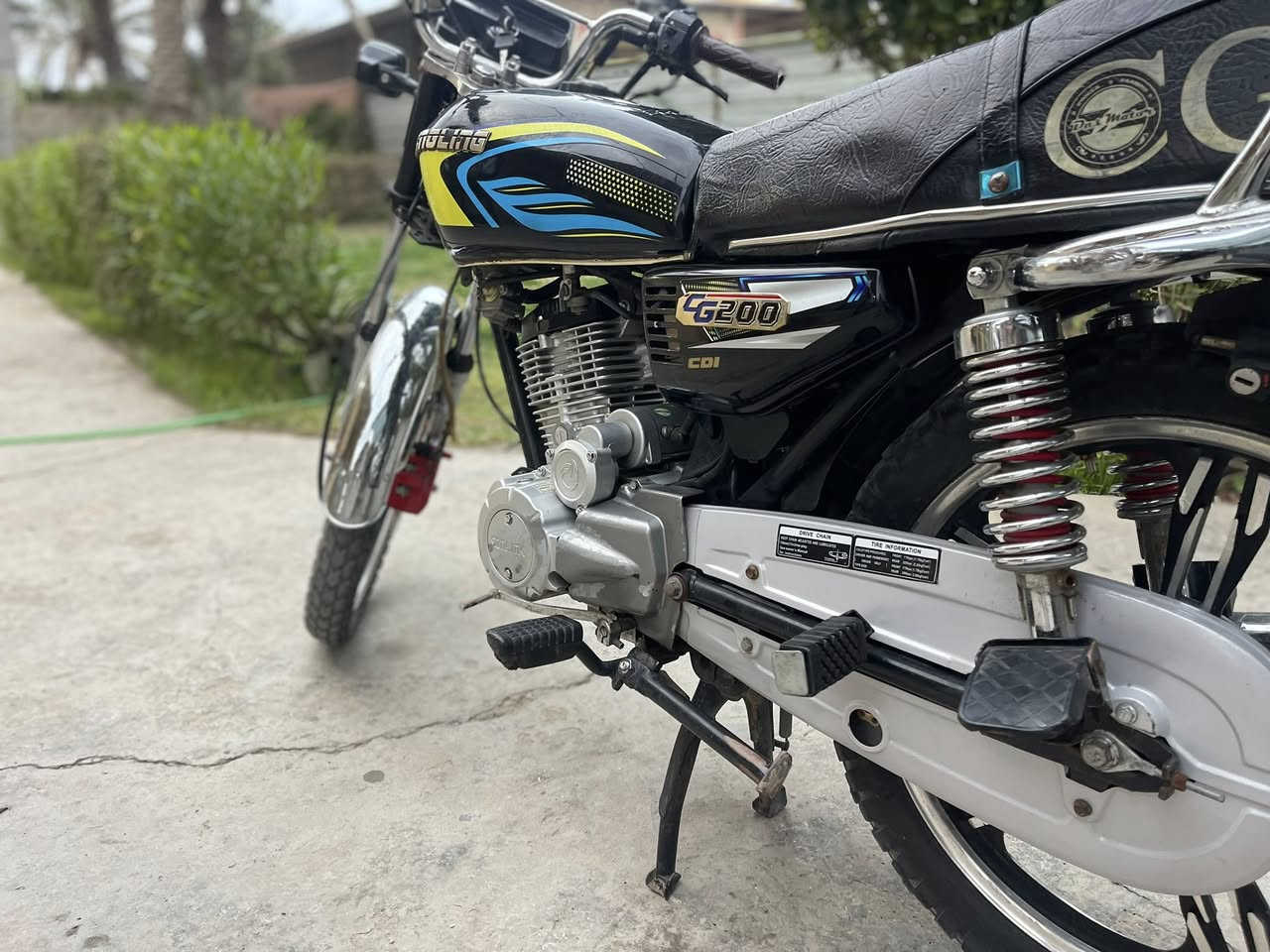 سلام عليكم دراجة سيفان للبيع موديل 23 اوراق اصولية دراجة نضيفة حلوه شلعه ومعدل محرك مامفتوح مكاني المحمودية السعر 550 ، خاص موجود او ...
***********
***********
