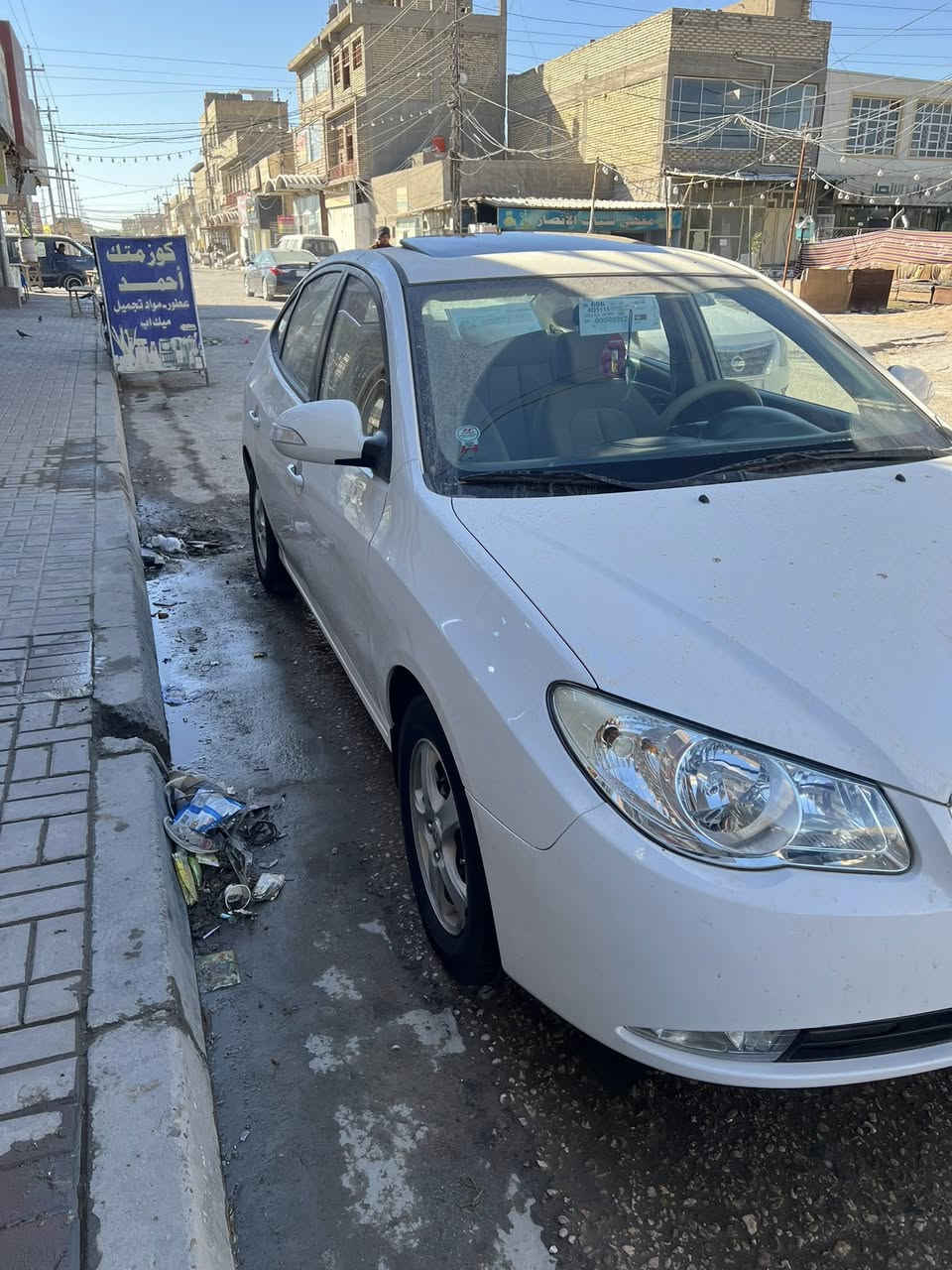 السلام عليكم
النترا 2011

المواصفات فول 

بيها جاملغ امامي جهة اليمنه مصبوغ فقط

سياره جاهزه ماناقصها شي

رقم نجف انكليزي

مداور ثاني يوم 

مكاني النجف الاشرف 

مكلف بالنشر غير متواجد ع الفيس

0782 795 1559
