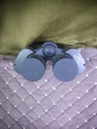 للبيع منظار رؤية ثنائي العدسة جديد Binoculars السعر 35 ألف 07710327061...