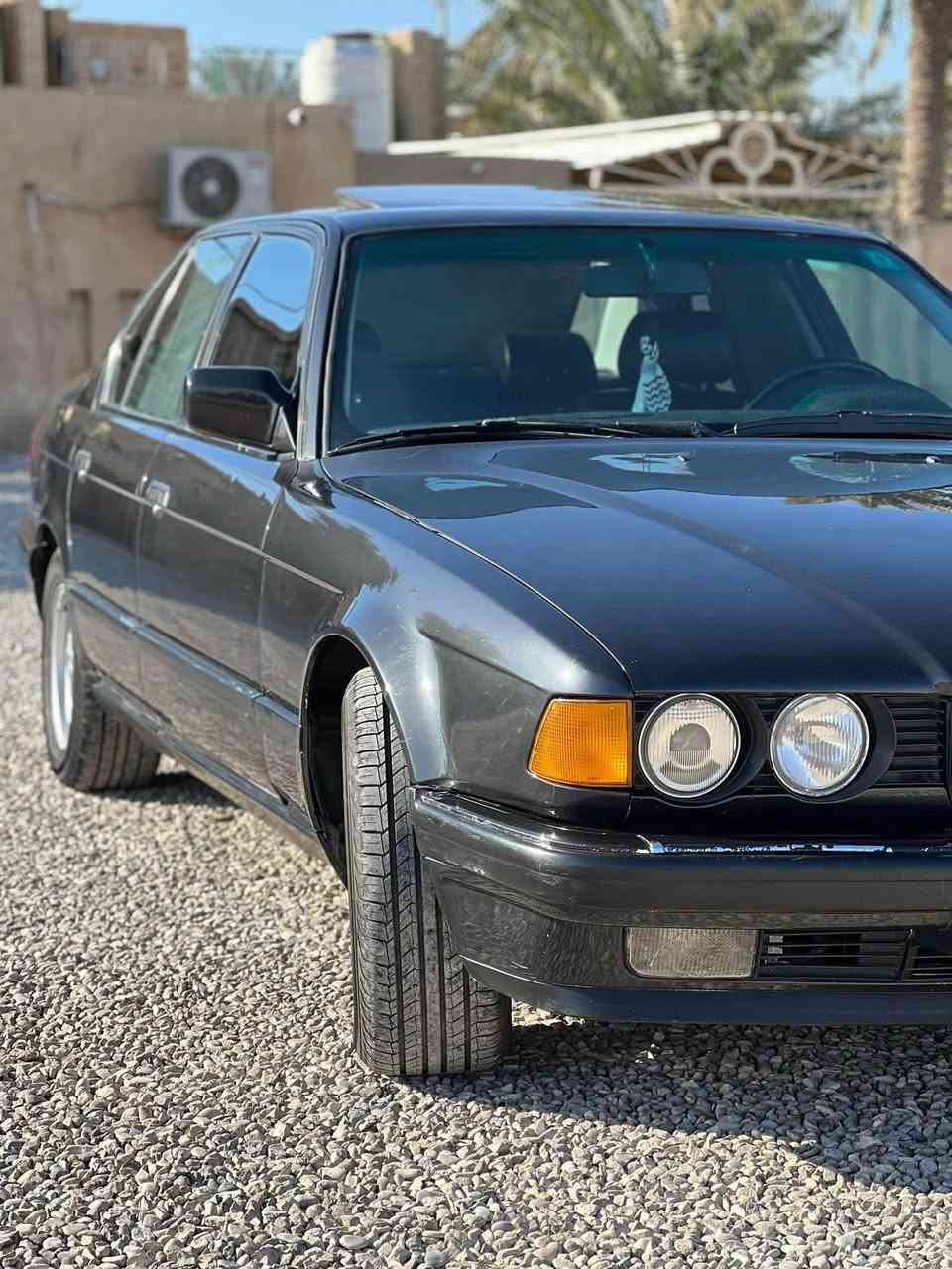 السلام عليكم …
للبيعBMW موديل ١٩٩٢ حجم ٧٣٥ بجم عريض فتحة سقف شغالة ، كشنات كهرباء ، تدفئة بالكشنات ، رقم بغداد انكليزي سنوية ٢٠٢٧ سنوية بأسمي سيارة جاهزة مابيه كل نقص ، كير جديد ، تبريد منظومة جديدة ثلج ،كهربائيات بلادية ،محرك ،صدر امامي خلفي جديد ، كلها جاهزة مابيها اي نقص،  شاشة اندرويد،  سنتر لوك ، تخم اطارات ويل خلية  ، السعر ٥٨ وبيها مجال للشراي  

مكان السيارة /بغداد _زيونة/العطيفية

للاستفسار الاتصال على الرقم 

*********** اتصال او واتساب
