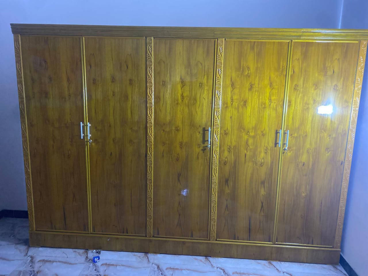 عيدكم مبارك
كنتور 6ابواب+كنتور 5ابواب شغل درجه اولى حسب طلب الزبون اتمنى ينال اعجابكم 
***********
