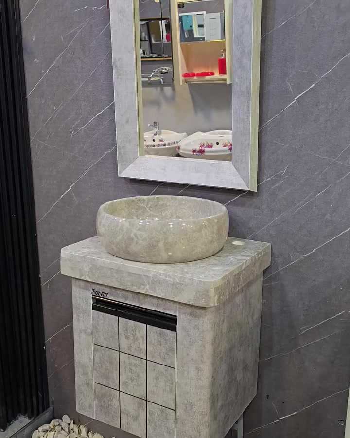 ( عرض خاص🔥 ) متابعينا الاعزاء وفرنا الكم مغسلة كاونترية نظام تعليق من ماركة LUMIX  ١٢٠ ألف بس  🔥Pvc مو خشب مع ضمان حقيقي ٣ سنوات ضد الماء والاملاح قياس ٥٠ × ٤٠ سم  توصيل موجود لجميع محافظات العراق 🔥 الاسعار يمنه بلاش البلاش  وكذلك بالأقساط المريحة لحاملي بطاقات مصرف الرافدين ( حصرياً في بآبل والنجف لدى )(( مجمع البيت الصحي النموذجي )) موديلات مختلفه كوالتي جدآ عالي وبأسعار مناسبه  البيع (جمله ومفرد)😍 🏠 أوقات الدوام يوميا من الساعة ٨ صباحا الى الساعة ٩ مساء ( العنوان) ⬅️🌲 الفرع الرئيسي :  النجف الاشرف - مقابل آخر استداره بشارع المطار قرب مجمع جوهرة العرب هاتف المكتب  ***********⬅️ 🌲الفرع الأول : بابل / شارع ٨٠ قرب مدينه العاب أرض بابل مقابل أسواق نور الزهراء هاتف المكتب ***********
هاتف الحجز والتوصيل: ***********
