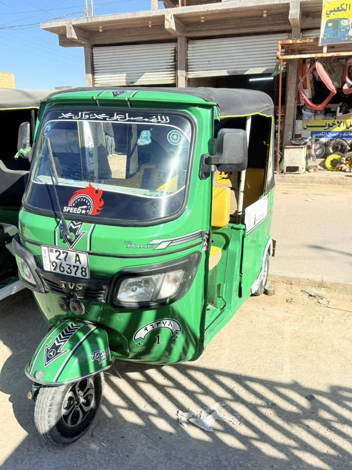 سلام عليكم تكاتك عدد ٢.  لبيع 
مديل ٢٠٢٢ رقم وسنويه ذي قار 
شراي ينتصل وبي خير ويدلل 
***********
