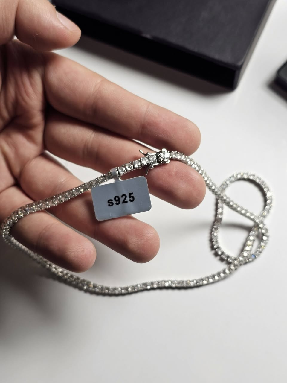 قلادة قوية جداً فضة عيار ٩٢٥ تجيكم داخل علبة فخمة وكلها مشذرة مع قفل راقي وجميل سعرها ٢٠ الف شامل اجور التوصيل على أول تم


**إذا كنت صاحب هذا الإعلان وتريد حذفه لأي سبب، رجاءا أرسل رسالة إلى الدعم الفني**